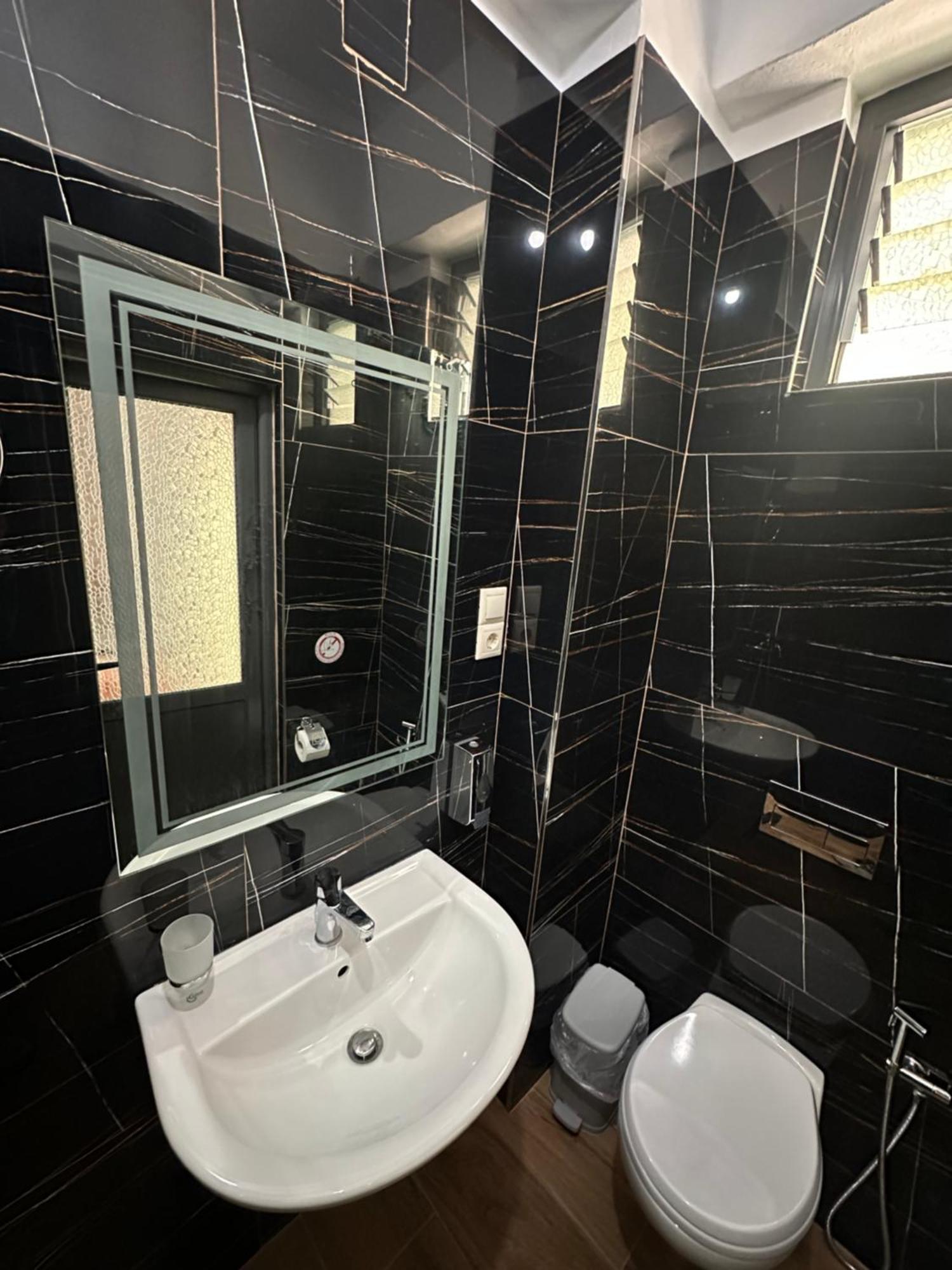 Hyso Vela Hotel 3*